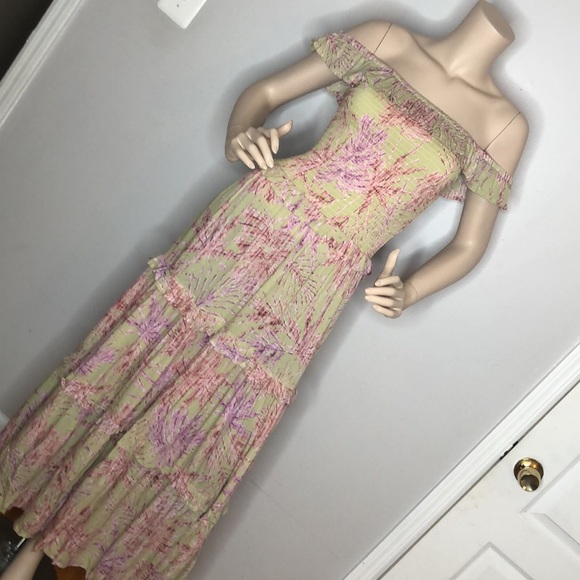 Off shoulder Maxi Dress - Picture 10 of 16